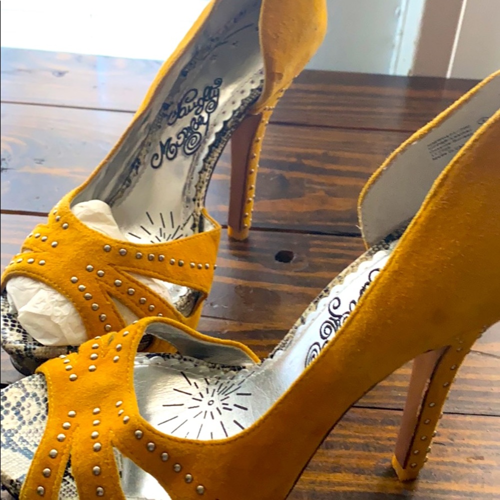 Yellow Naughty Monkey heels